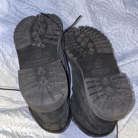 Worn once black Timbs - Picture 2 of 3